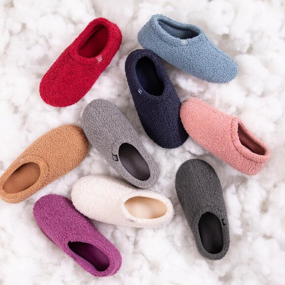 Women's Fuzzy Curly Fur Memory Foam Loafer Slippers with Polar Fleece Lining - Picture 6 of 6